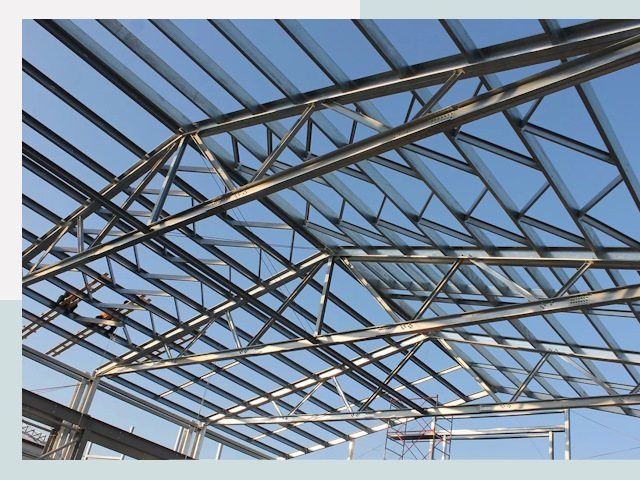 Строительство фермы в Рославле